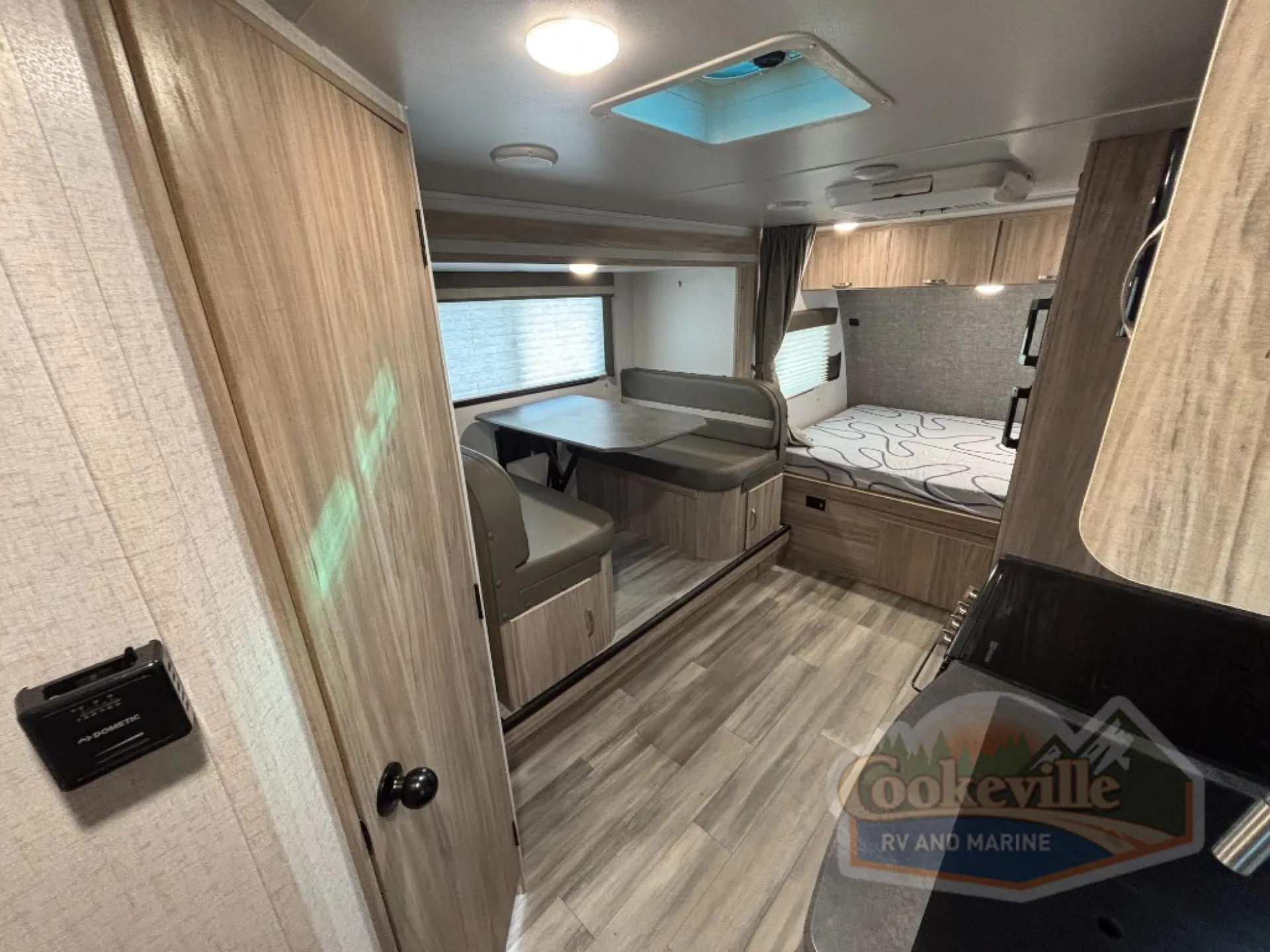2022 Winnebago Micro Minnie 1808FBS - Photo 3