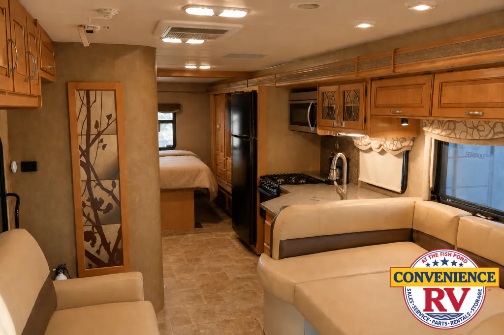 2015 Thor Motor Coach Four Winds 33SW, Photos photo 22