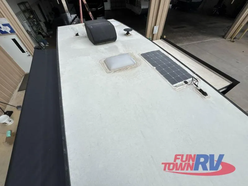 2022 Venture RV Sonic 220VRB - Photo 3