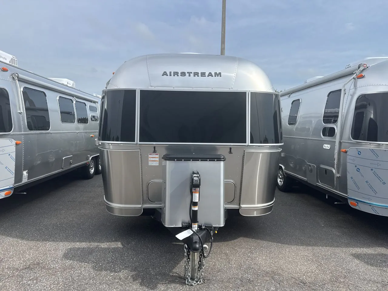 2027 Airstream Flying Cloud 30FB Office - Photo 3