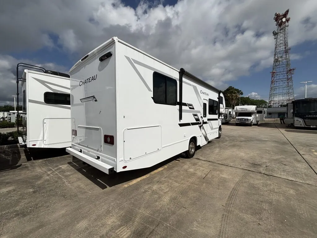 2026 Thor Motor Coach Chateau 28G - Photo 4