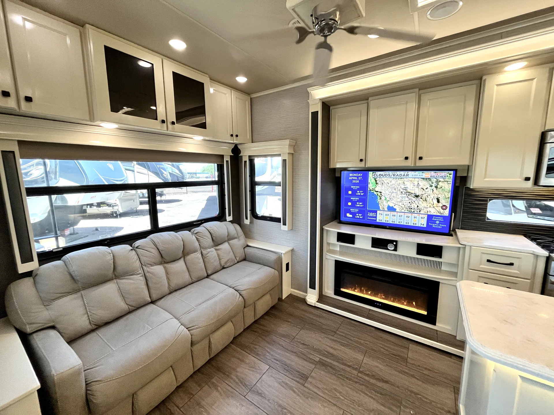 2021 Vanleigh Beacon 34RLB - Photo 4