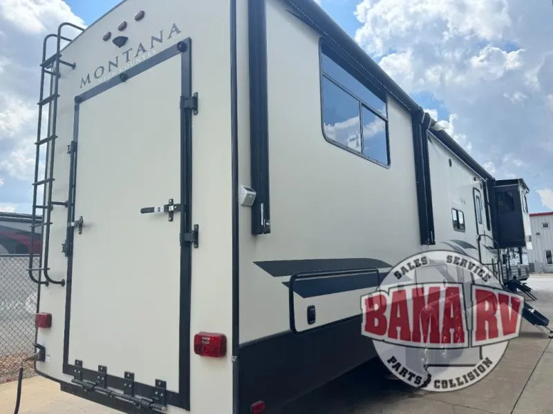 2019 Keystone RV Montana High Country 381TH - Photo 4