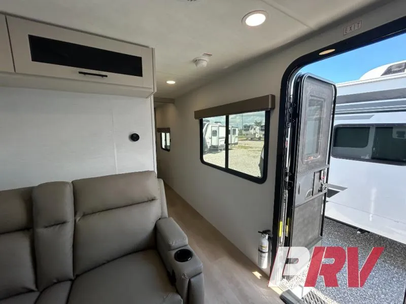 2027 Alliance RV Delta Ultra Lite RE250 - Photo 3