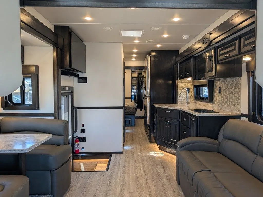 2026 Showhauler Motorhome Conversions Showhauler 28QTSSL - Photo 2