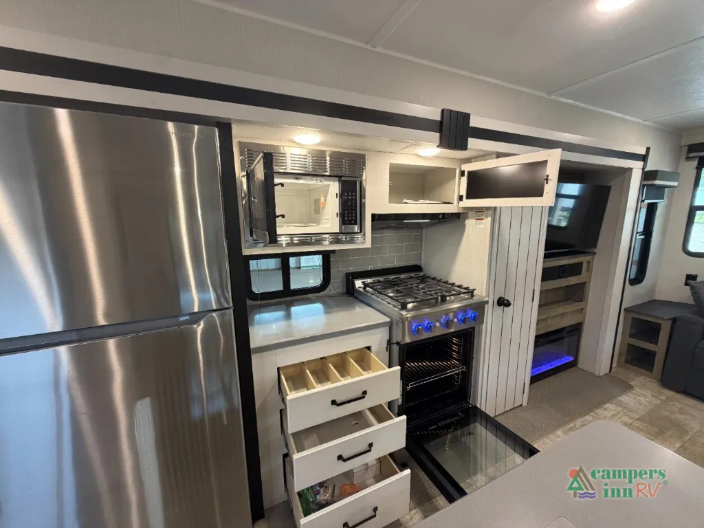 2024 Forest River Puma Vista 37PFL, Photos photo 17