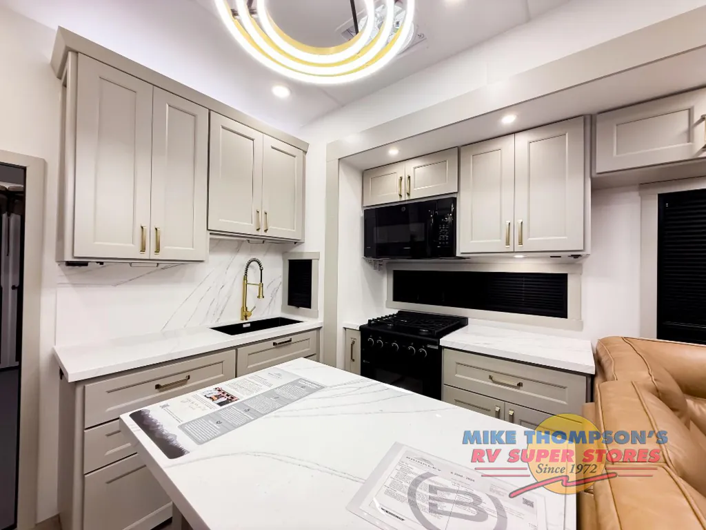 2026 Brinkley Model G 3950, Photos photo 8