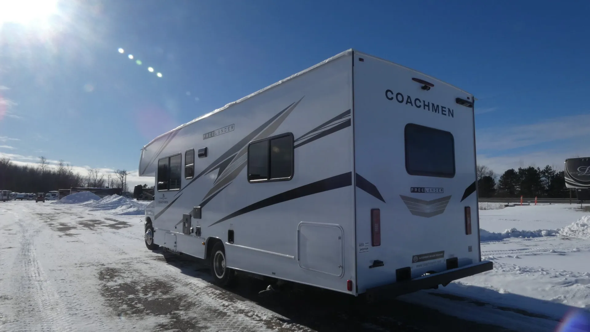 2026 Coachmen Freelander 27QB - Photo 4
