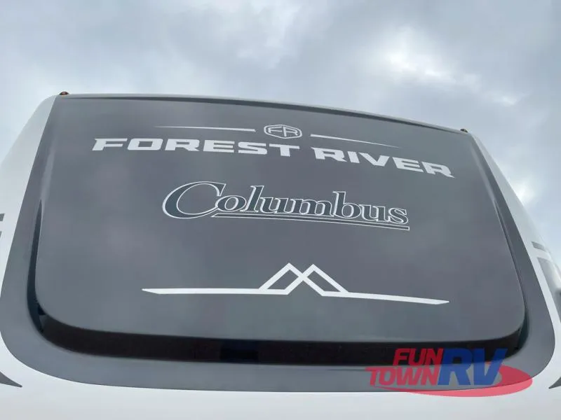 2025 Palomino Columbus 380RL - Photo 3