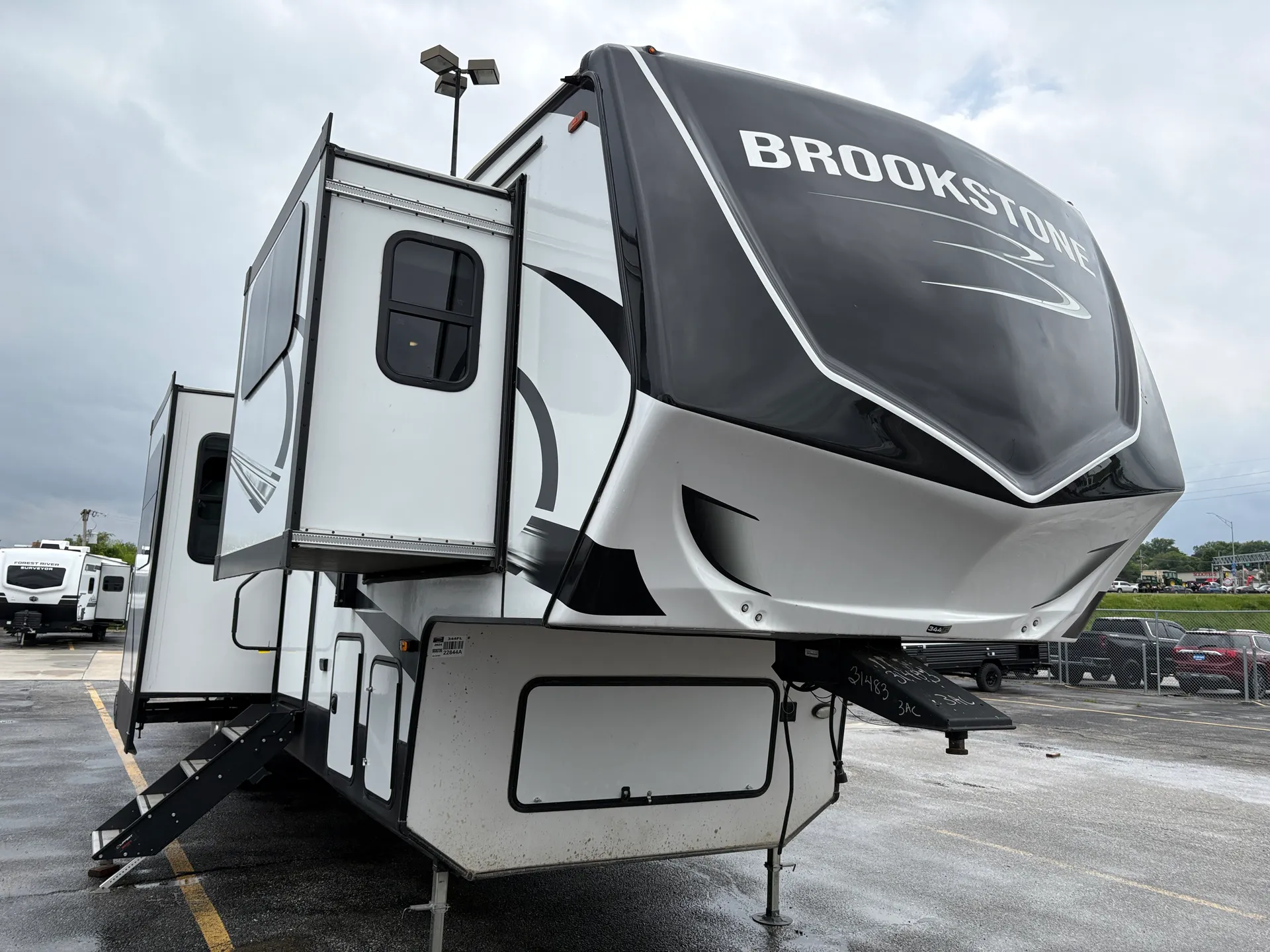 2024 Coachmen Brookstone 344FL - Photo 2