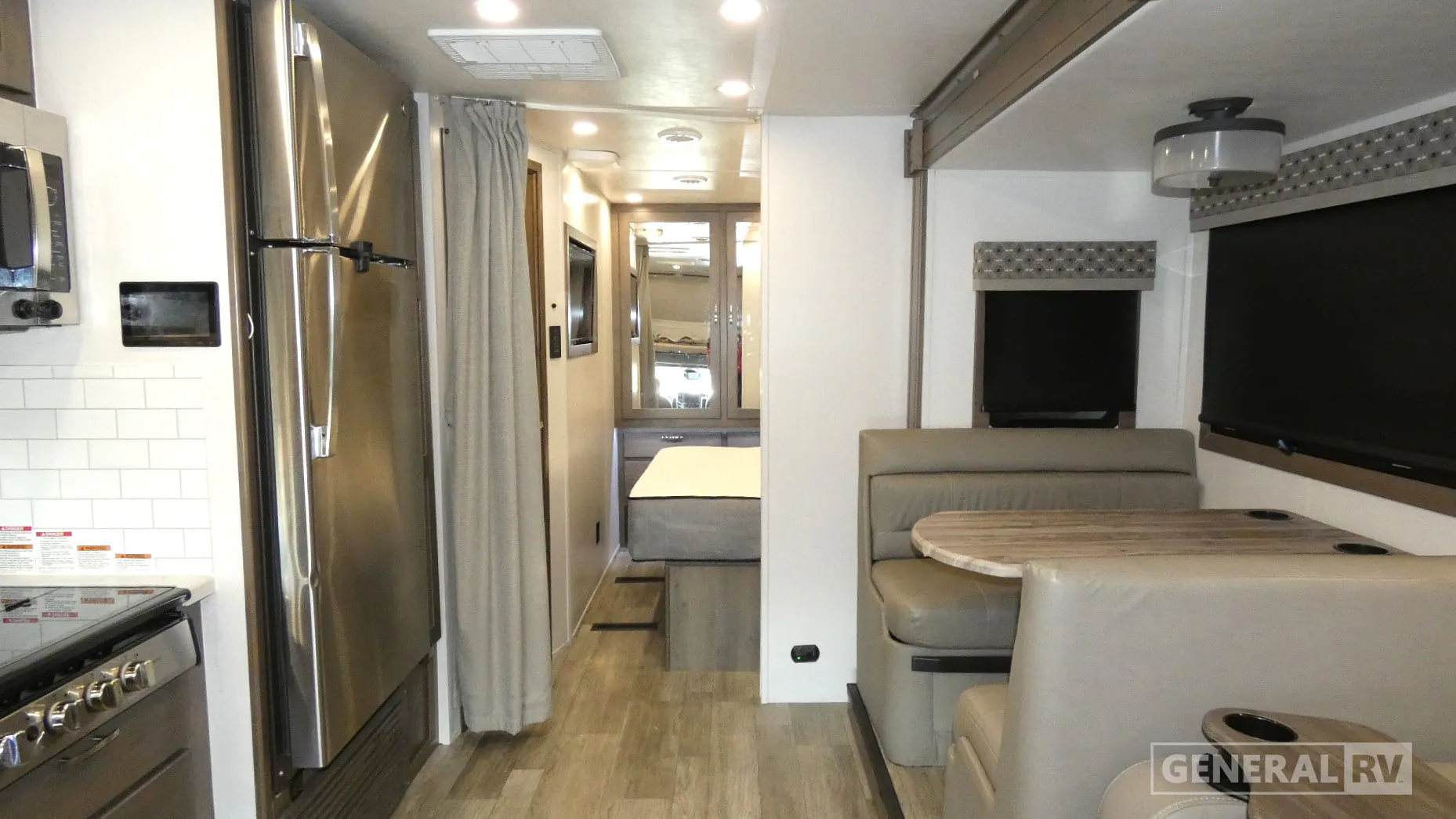 2023 Dynamax Corp Isata 5 30FW - Photo 3