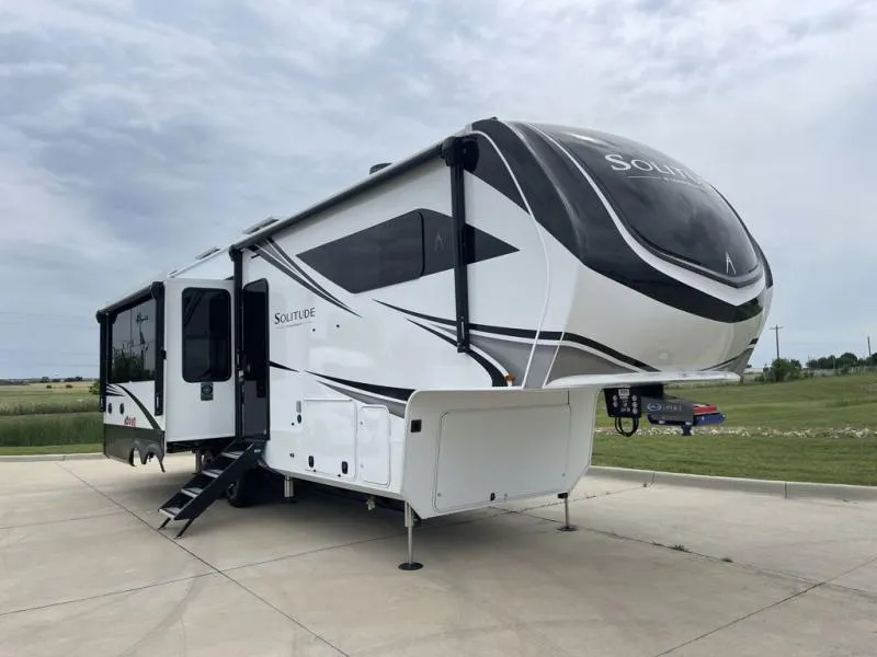 2026 Grand Design Solitude 310GK - Photo 2