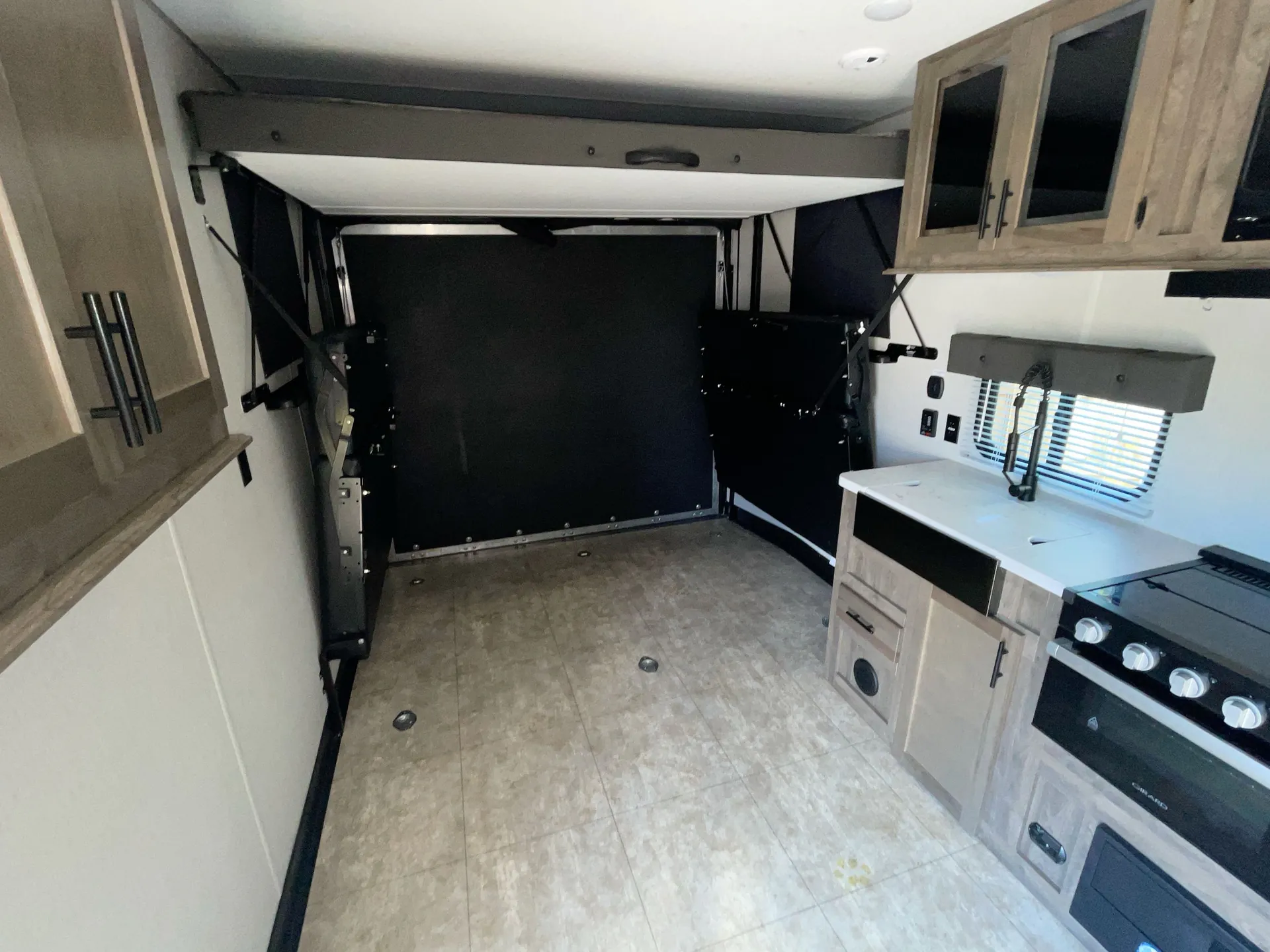 2023 Forest River Vengeance Rogue SUT 23SUT — living area main