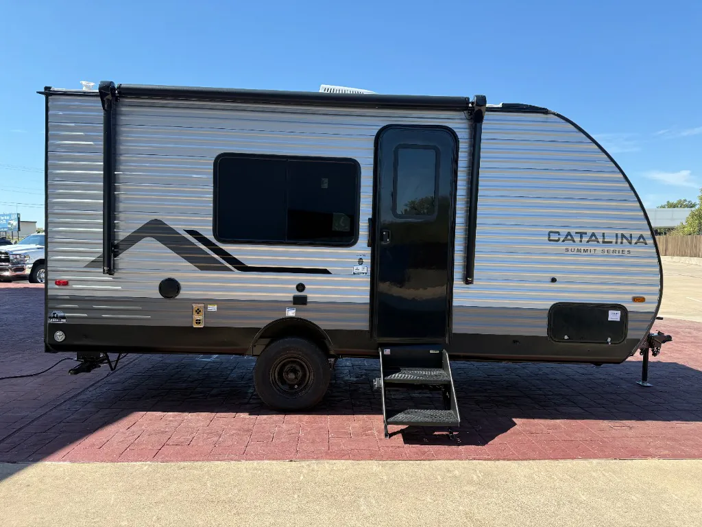 2027 Coachmen Catalina Summit Series 7 154RBX, Photos photo 3