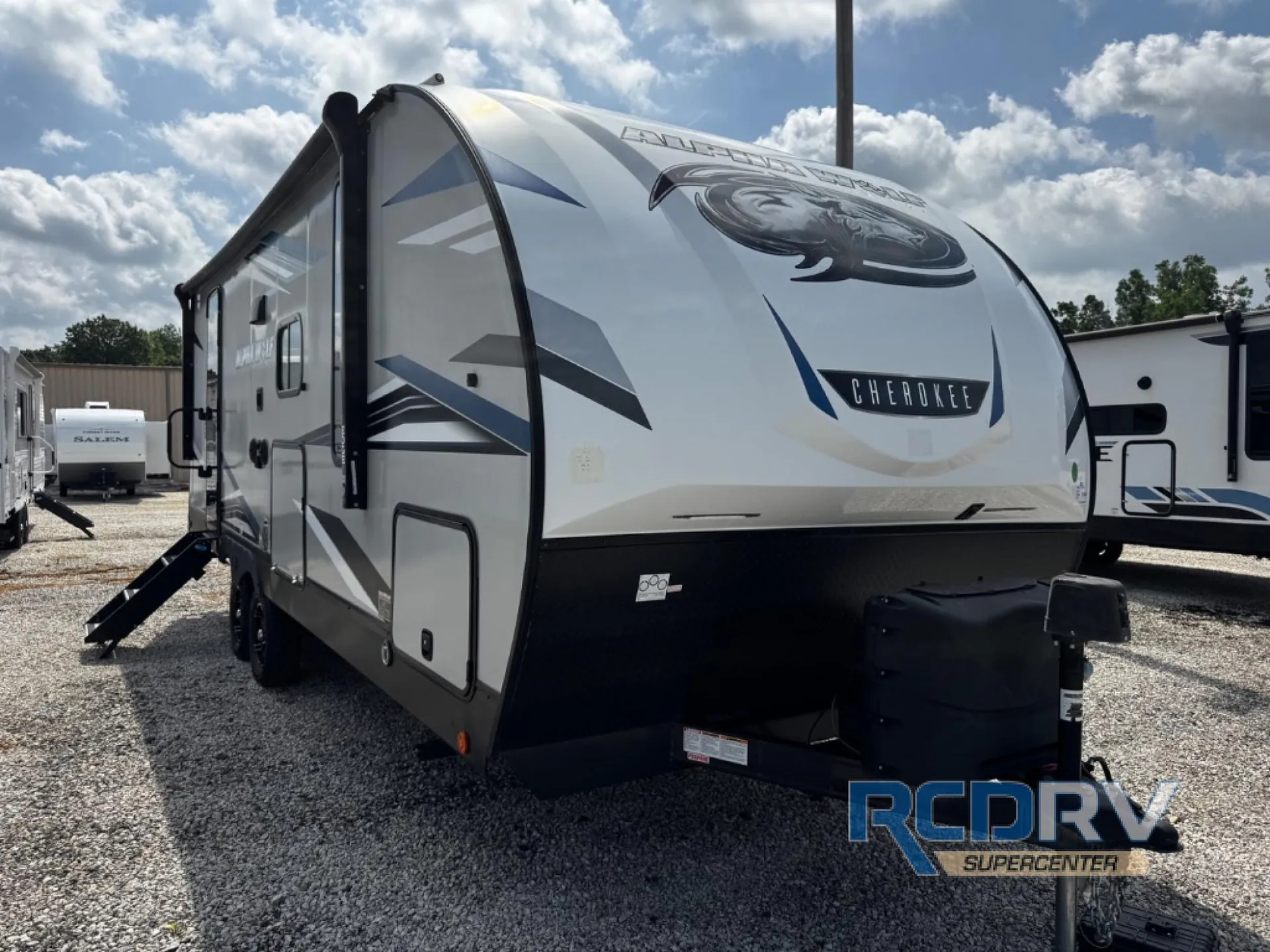 2021 Forest River Cherokee Alpha Wolf 22SW-L - Photo 2