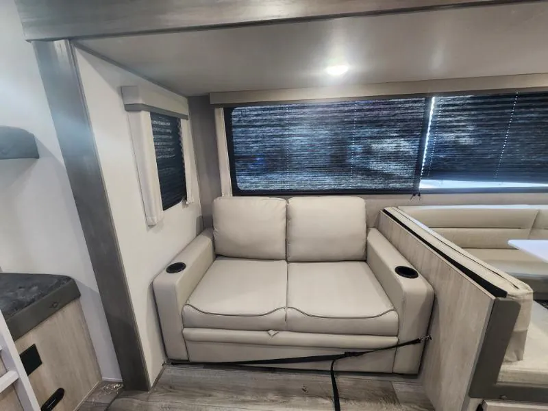 2026 Coachmen Catalina Legacy Edition 273DBHCK, Photos photo 26