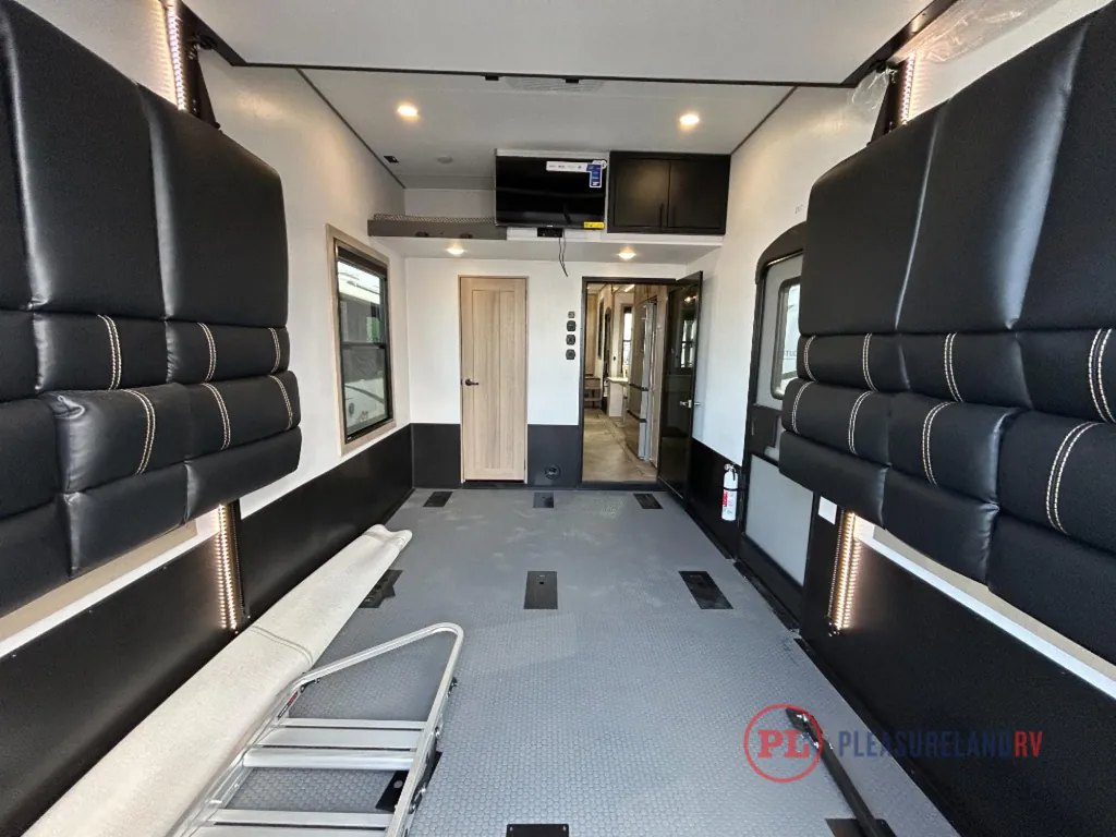2026 Keystone Raptor 433, Photos photo 13