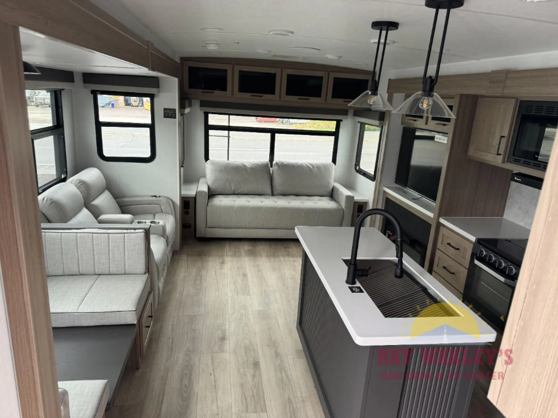 2027 Forest River Rockwood Ultra Lite 2916RL — Photo 7