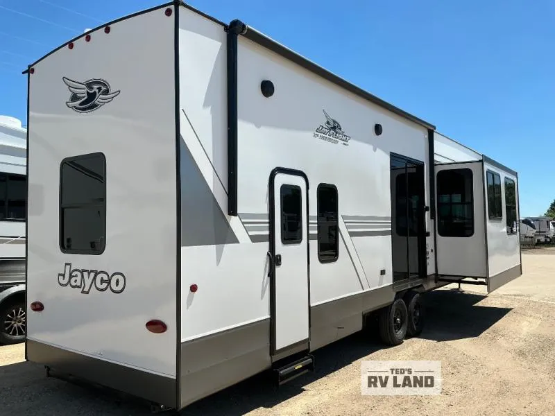 2027 Jayco JAYFLIGHT BUNGALOW 404LOFT - Photo 3
