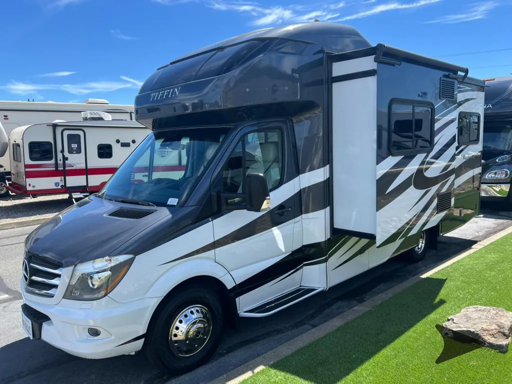 2018 Tiffin Wayfarer 24 TW, Photos photo 5