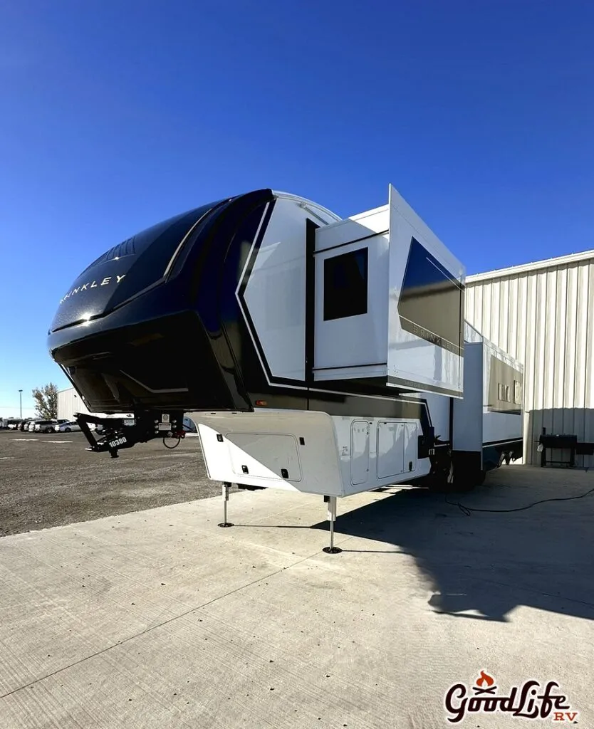2026 Brinkley Model Z 3515, Photos photo 10