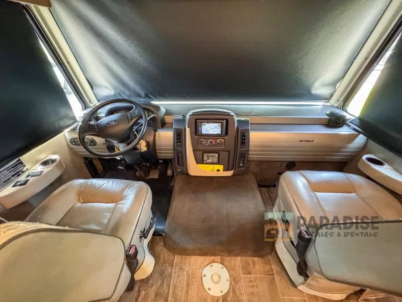 2018 Winnebago Intent 31P - Photo 2