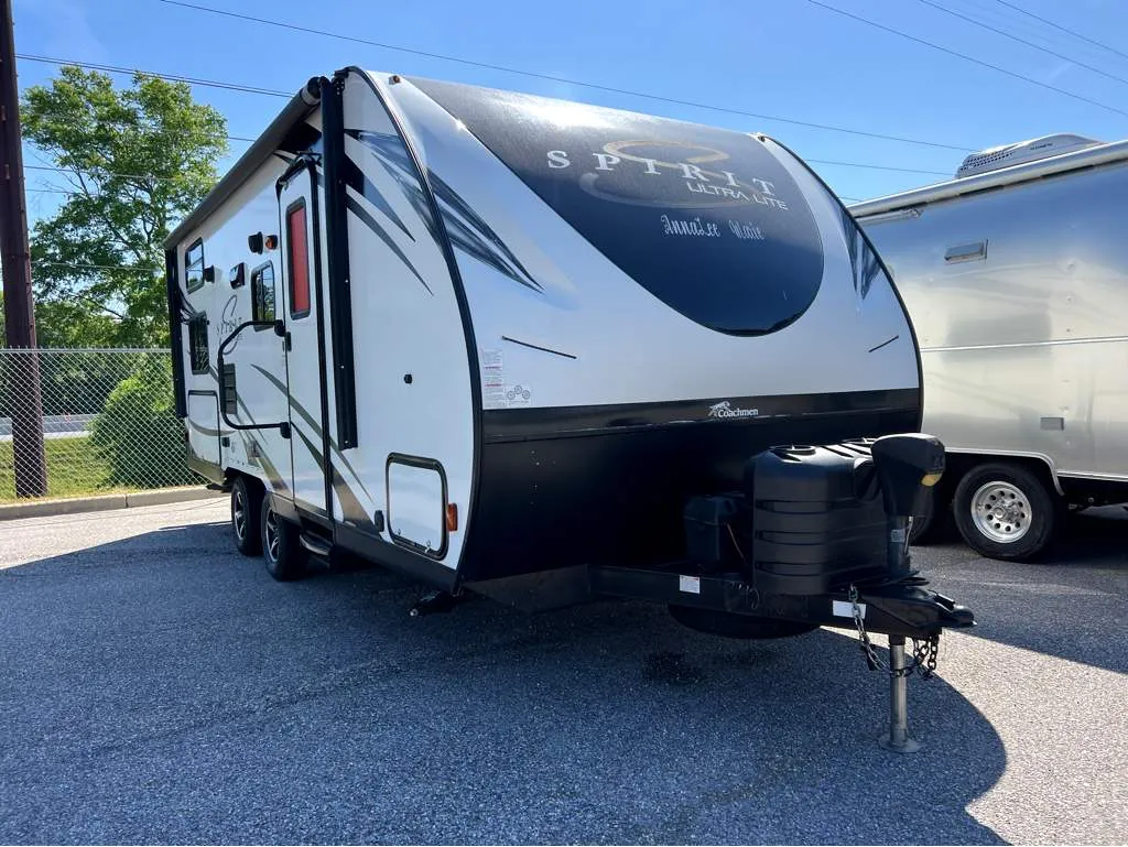 2019 Coachmen Spirit Ultra Lite 2245BH - Main photo