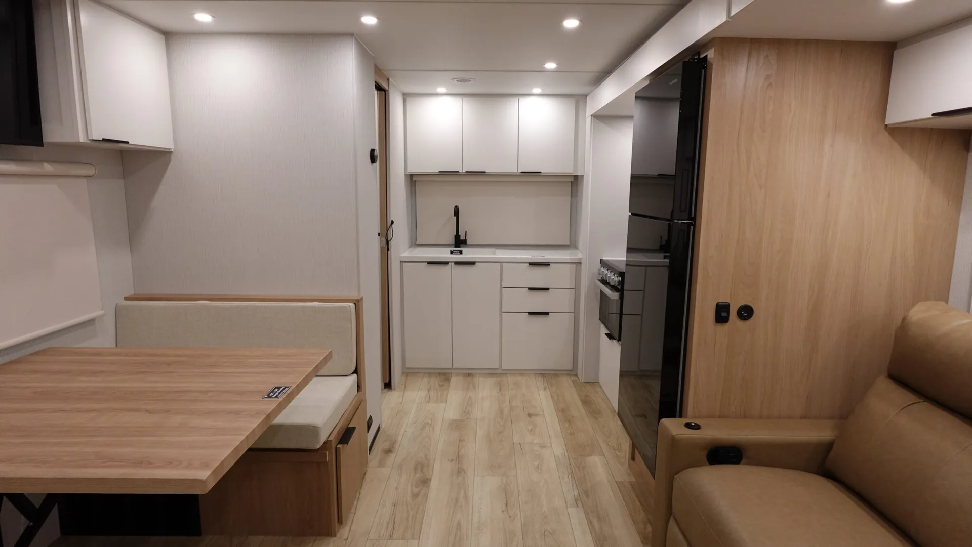 2026 Winnebago Thrive 22MLS - Photo 3