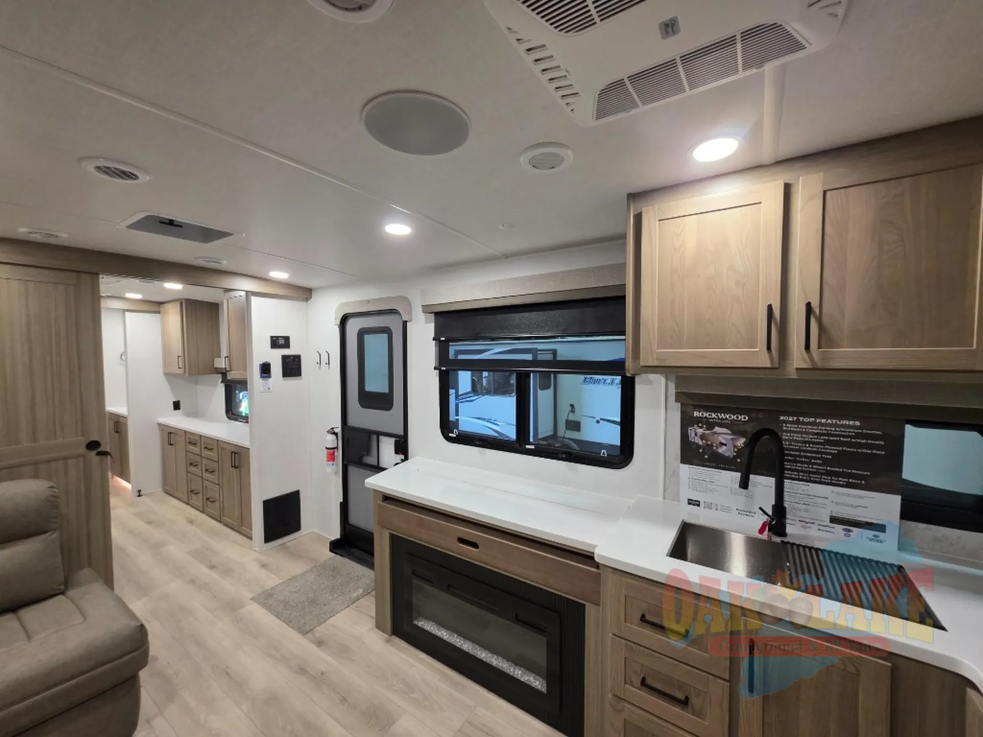 2027 Forest River Rockwood Ultra Lite 2711RK — Photo 5