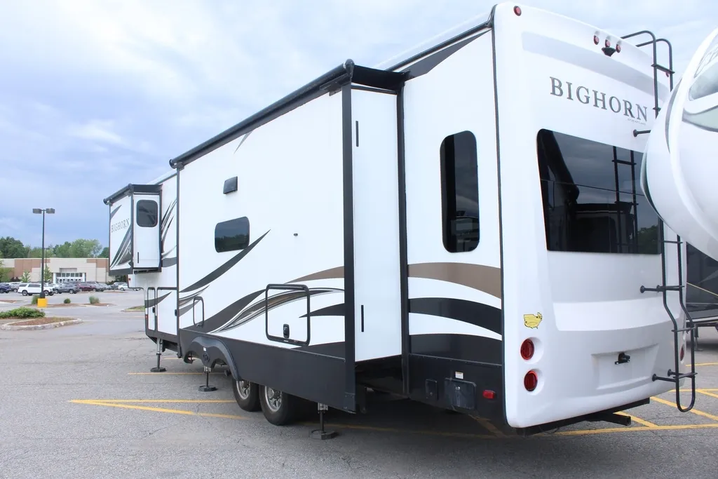 2019 Heartland Bighorn 3160ELITE - Photo 4