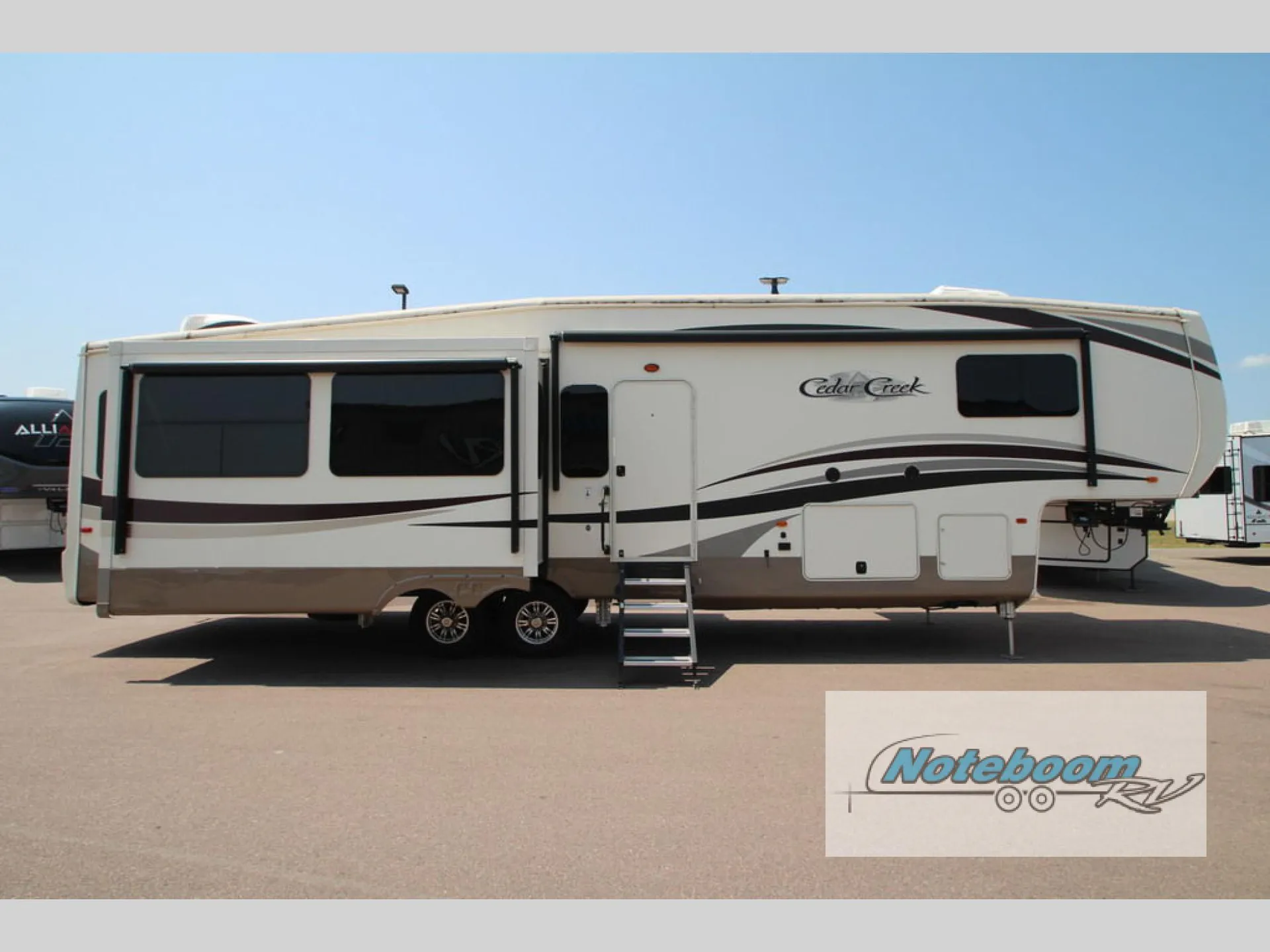 2018 Forest River Cedar Creek Hathaway Edition 36CK2