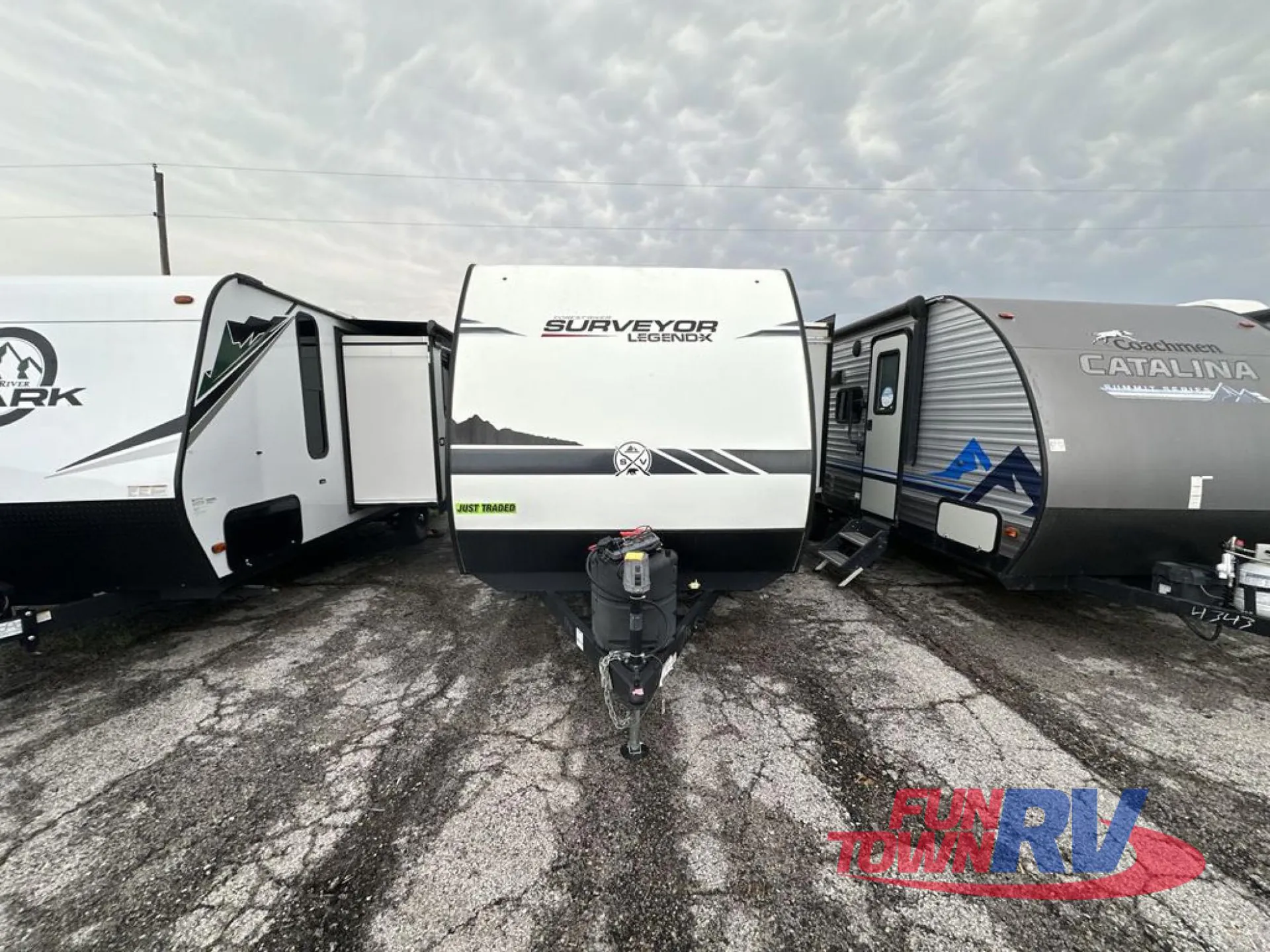 2023 Forest River Surveyor Legend X 17RBLX dealer photo 2 from Fun Town RV