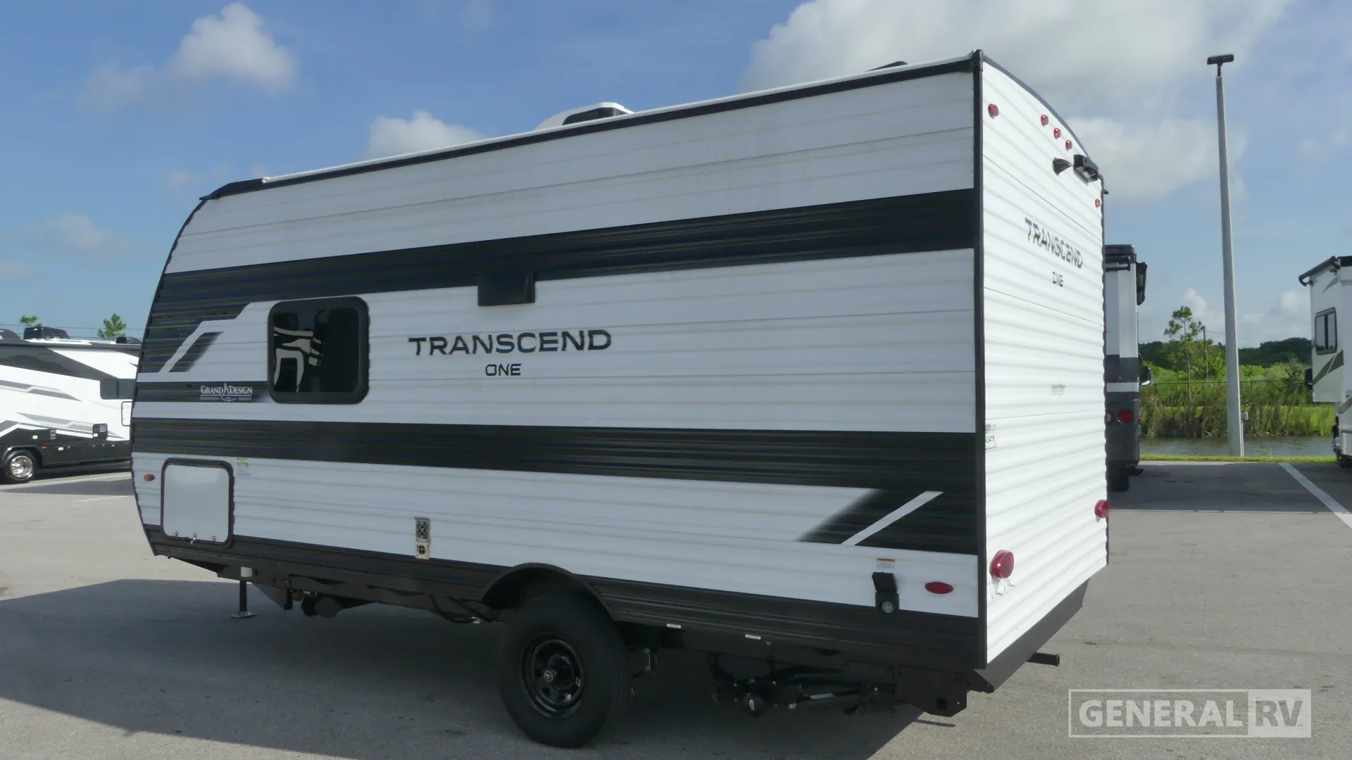 2026 Grand Design Transcend One 151RB - Photo 4