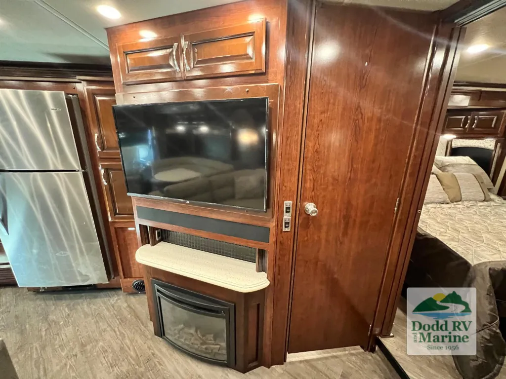 2019 Fleetwood Pace Arrow LXE 38K, Photos photo 28