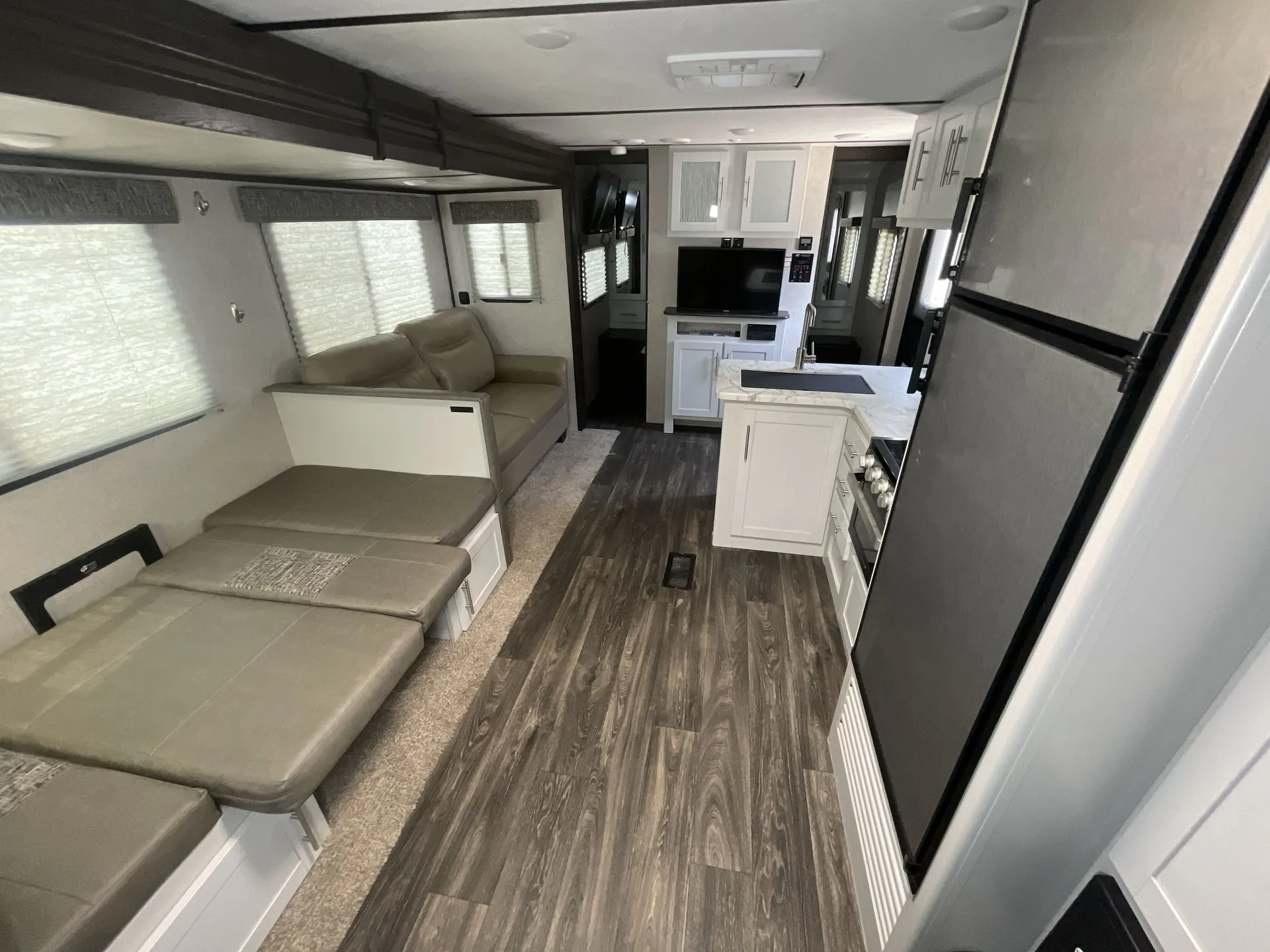 2021 Keystone Bullet 273BHS — living area main