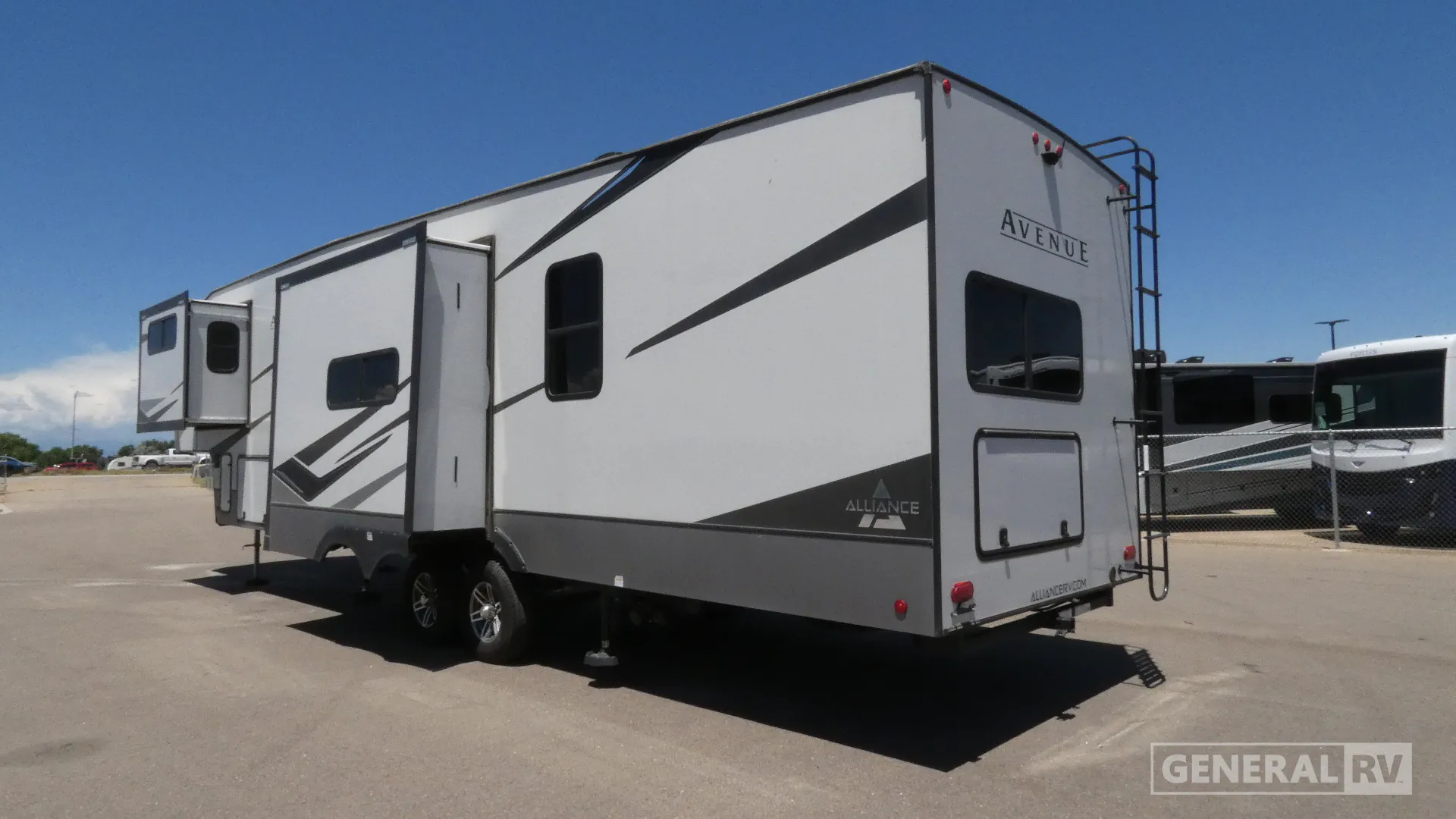 2023 Alliance RV Avenue 36BRM - Photo 4