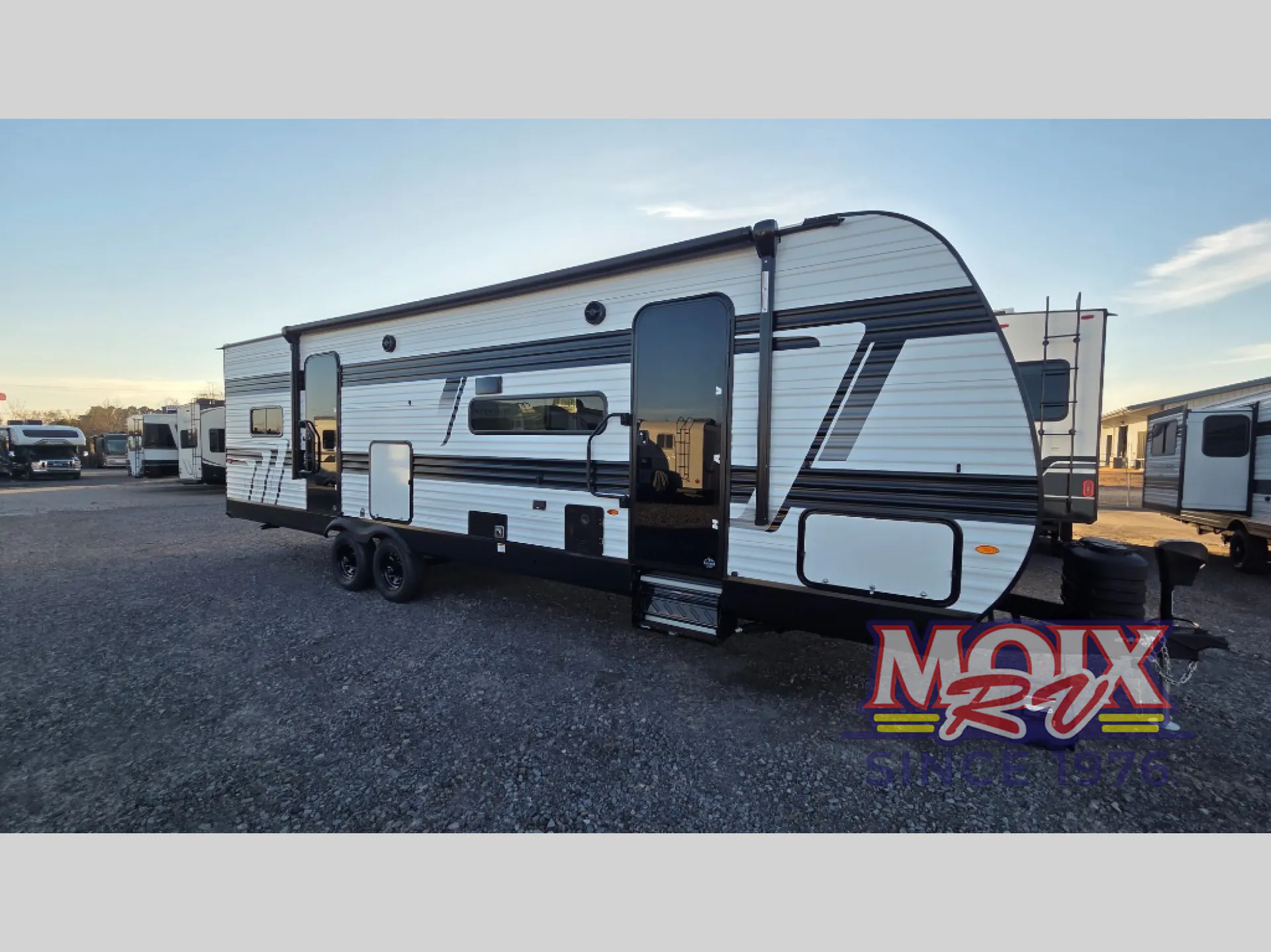 2026 Grand Design Momentum MAV 28MAV - Photo 2