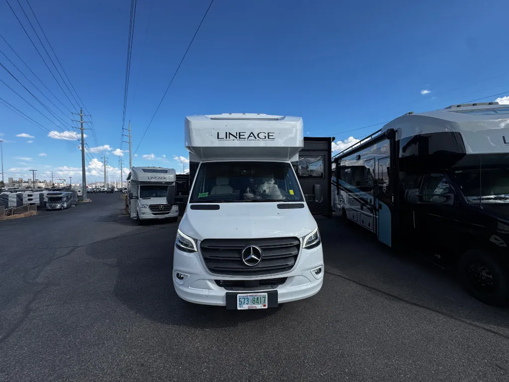 2025 Grand Design Lineage Series M 25TK - Photo 3