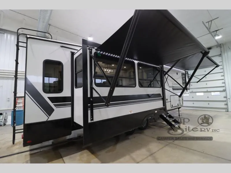 2026 Keystone Montana High Country 331RL - Photo 4