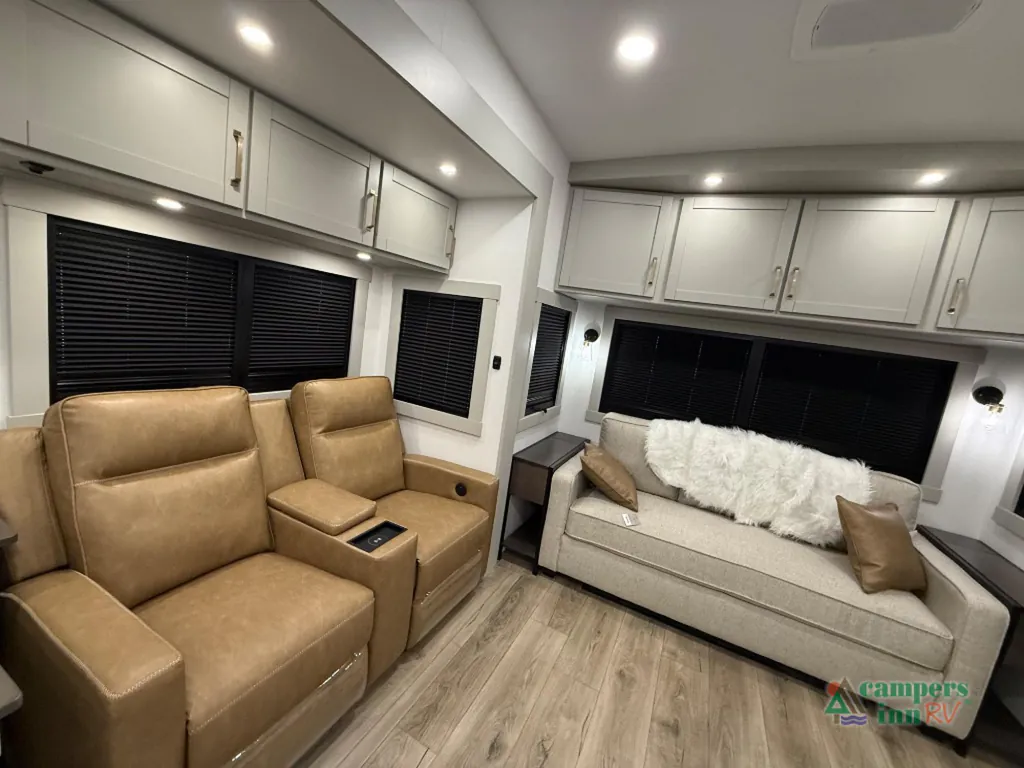 2026 Brinkley Model Z 3600, Photos photo 19