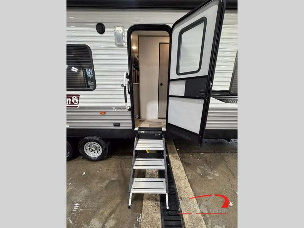 2022 Dutchmen Coleman Lantern 251TQ, Photos photo 5
