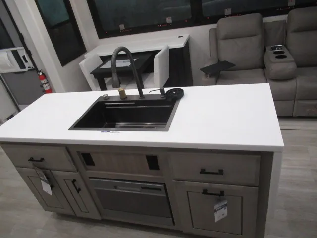 2026 Jayco Pinnacle 36FBTS, Photos photo 19