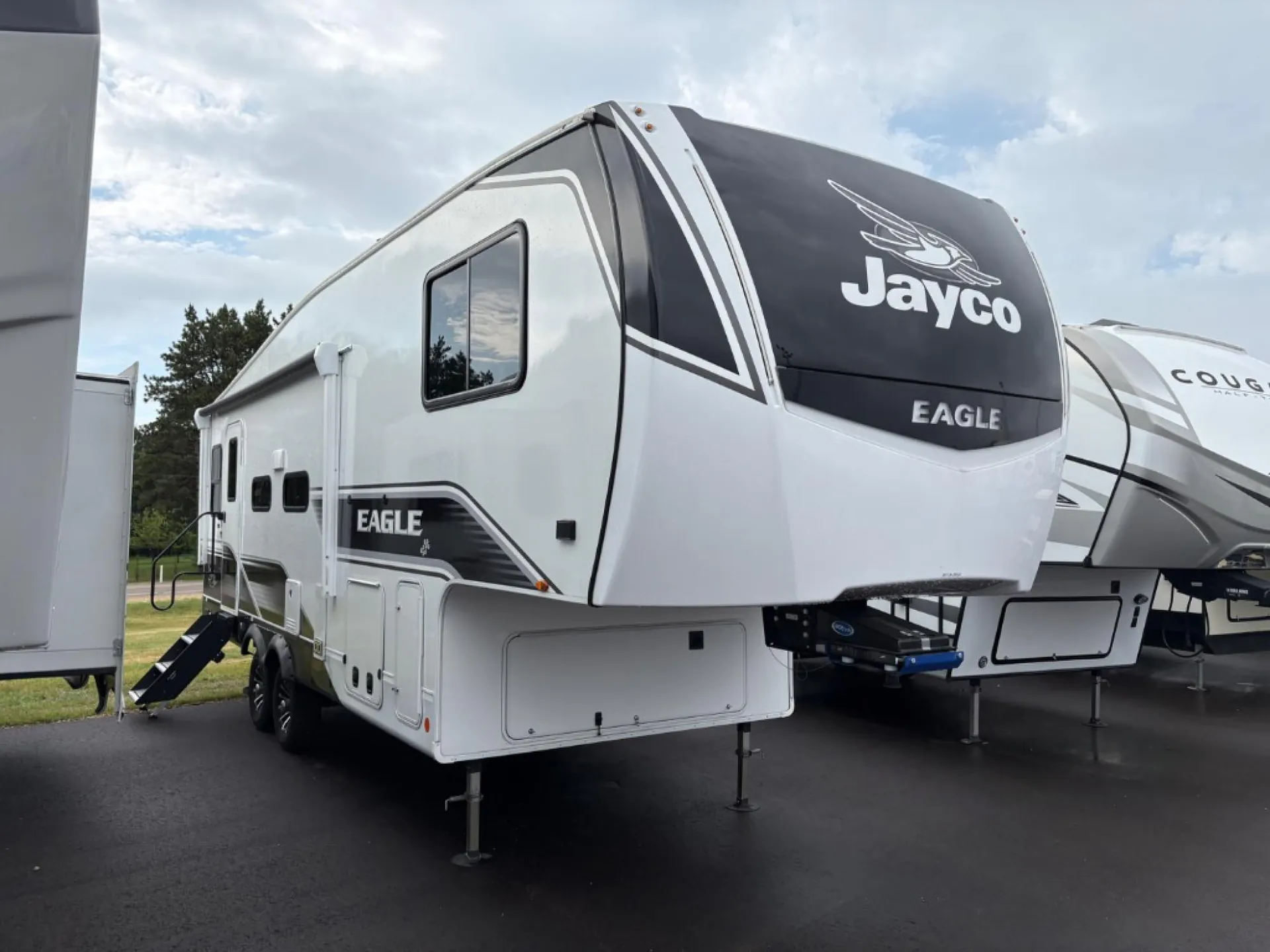 2024 Jayco Eagle HT 25RUC - Photo 2