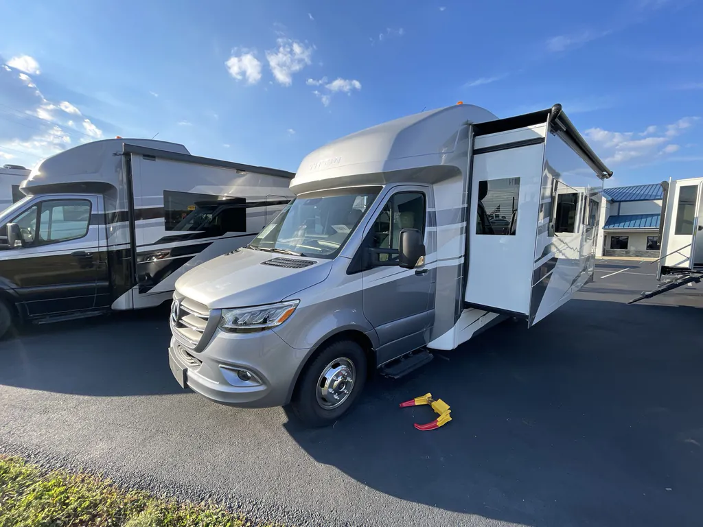 2026 Tiffin Wayfarer 25 XRW, Photos photo 11