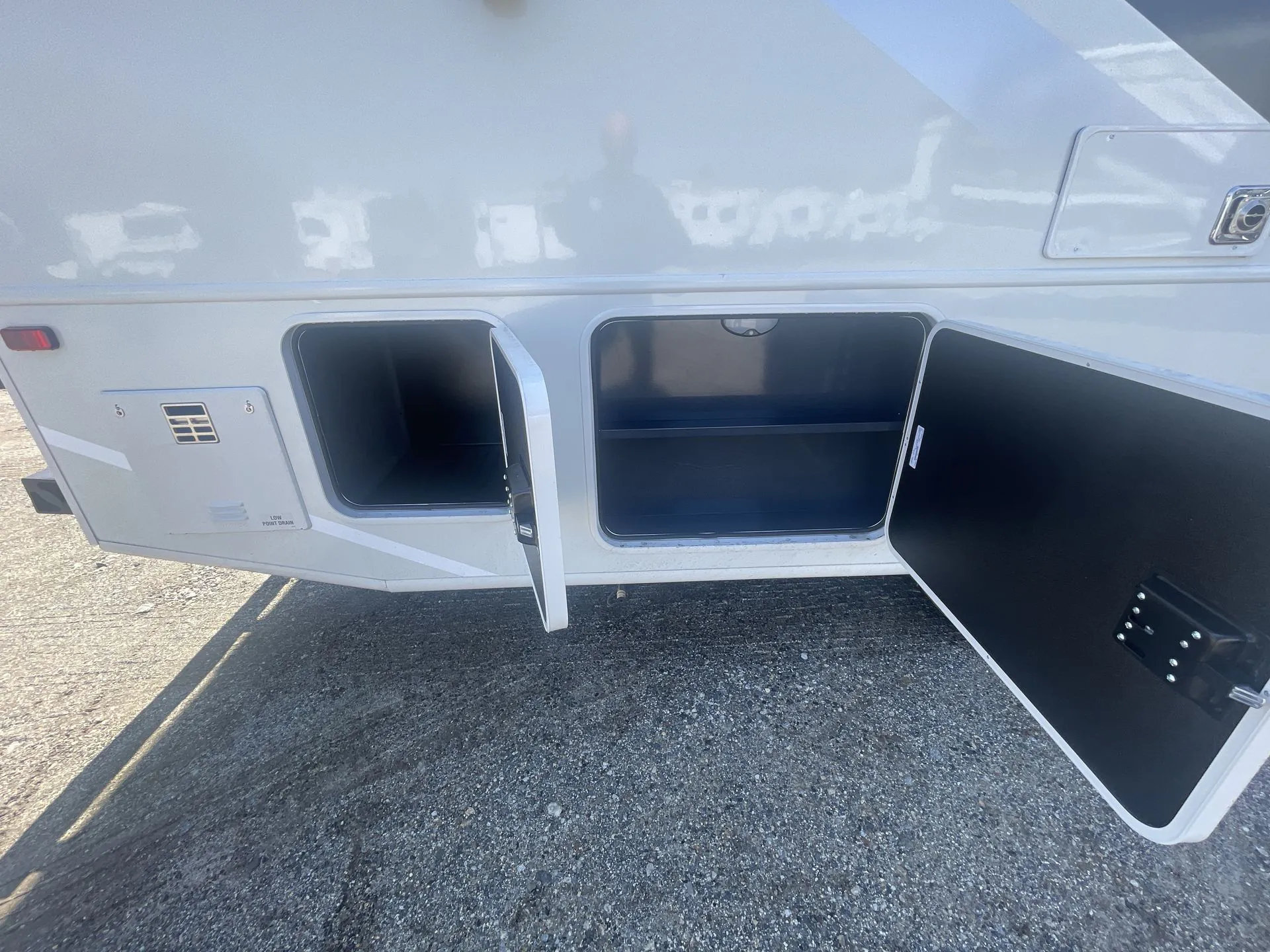2025 Entegra Coach Vision SE 27ASE - Photo 3