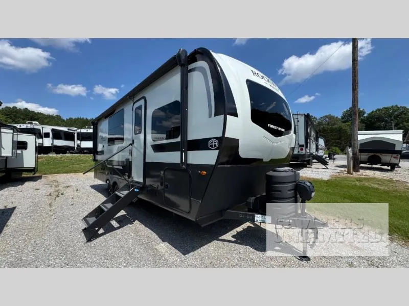 2026 Forest River Rockwood Mini Lite 2522FB - Photo 3