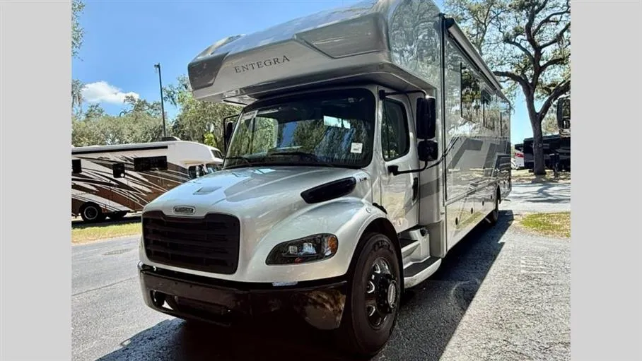 2027 Entegra Coach Accolade 37K - Photo 4