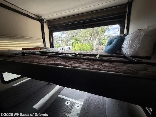 2018 Dutchmen Voltage Triton 3551, Photos photo 22