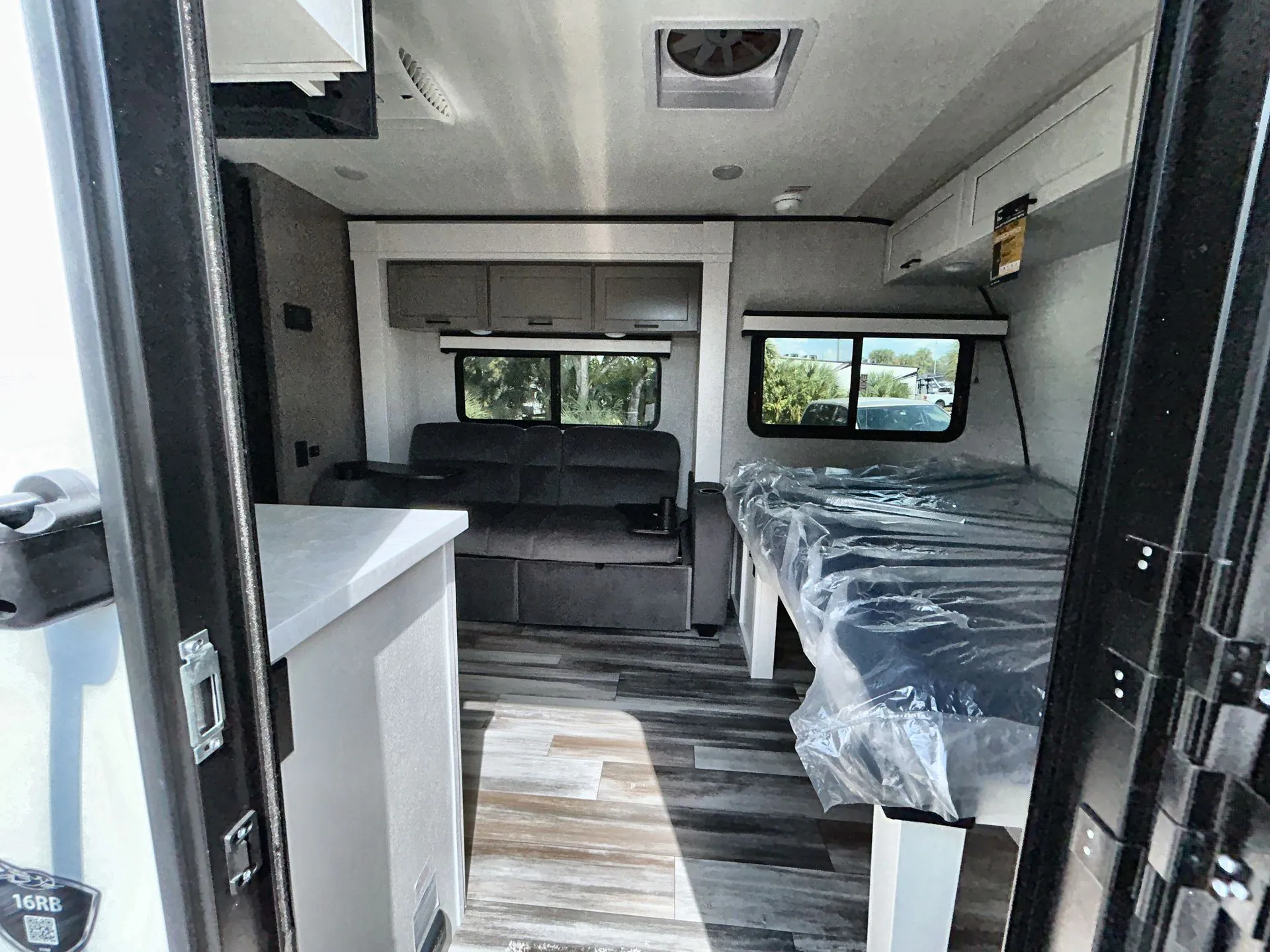 2025 Jayco Jay Feather Air 16RB - Photo 4