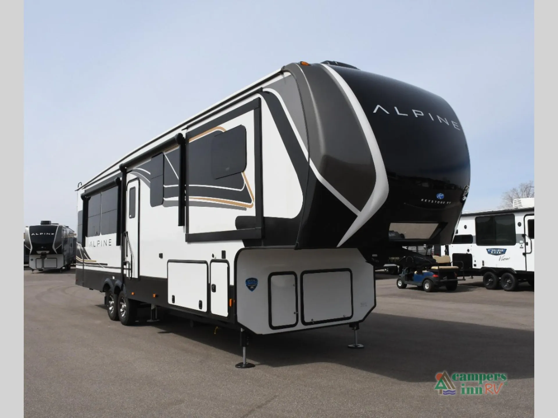2025 Keystone Alpine 3303CK - Photo 2